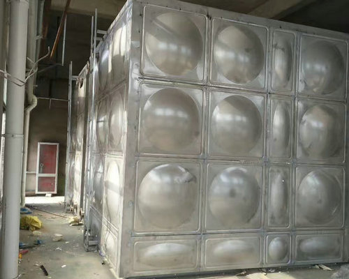 焦作某大學(xué)108噸保溫水箱