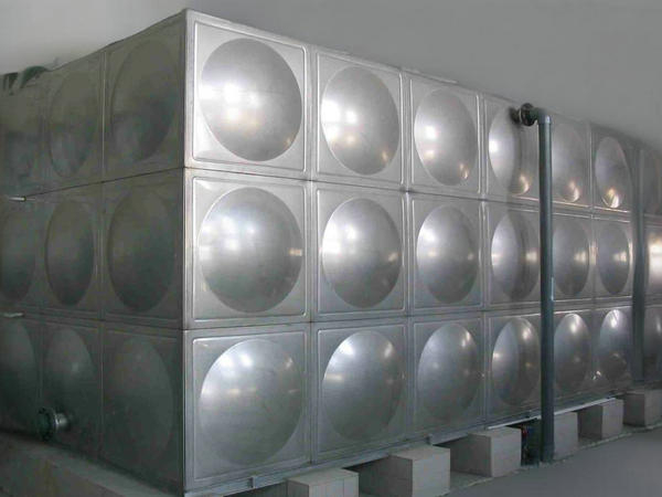 焦作保溫水箱用不銹鋼材質(zhì)的好處