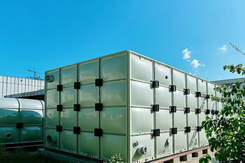 焦作玻璃鋼材質(zhì)保溫水箱的清洗頻率一般是多少?